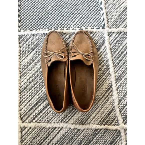 Bally leather loafer moccasins
